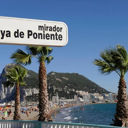 Fantástico Apart. En 1°linea Playa 5min Gibraltar *
